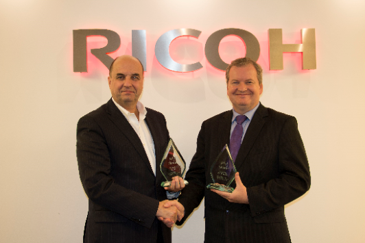 20151125 Farb-Einzelblattsysteme von RICOH erhalten 5 Sterne bei den BLI PRO Awards und einen infoSource-Spitzenplatz
