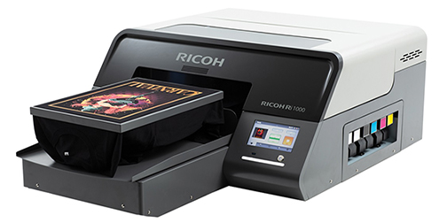 Ricoh lancia la soluzione di stampa diretta su tessuto Ri 1000 per